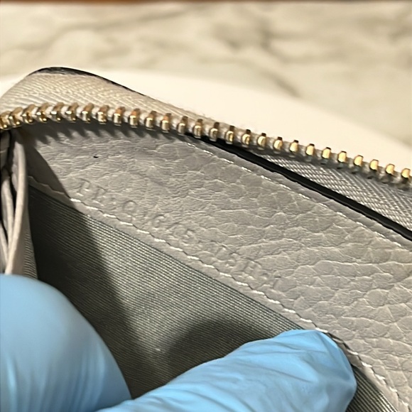 VALENTINO GARAVANI ZIP LONG WALLET WITH SILVER STUDS. - Picture 13 of 17